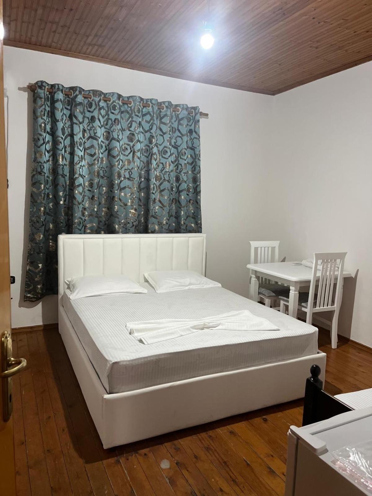 Nadir Bej Holiday Haus Shkodra Exterior foto